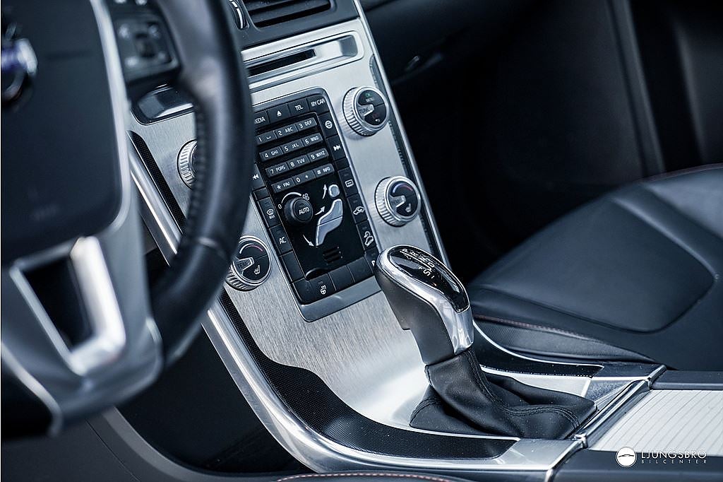 Volvo XC60 D4 AWD Ocean Race 181hk