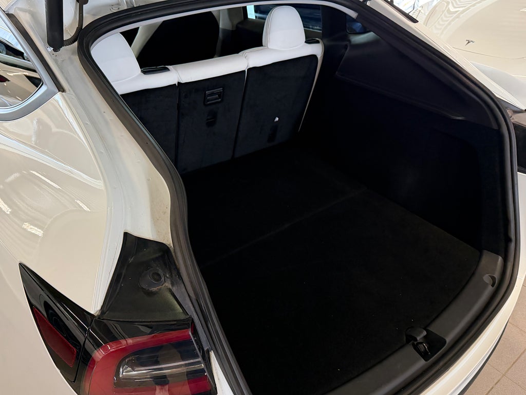 Tesla Model Y Performance 534 hk Adaptiv Farth 21" Panorama Helskinn bild 16