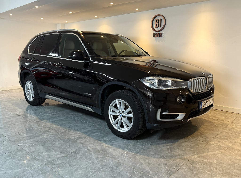 BMW X5 xDrive30d 7-SITS DRAG HELSKINN B-KAMERA FULLSERVAD