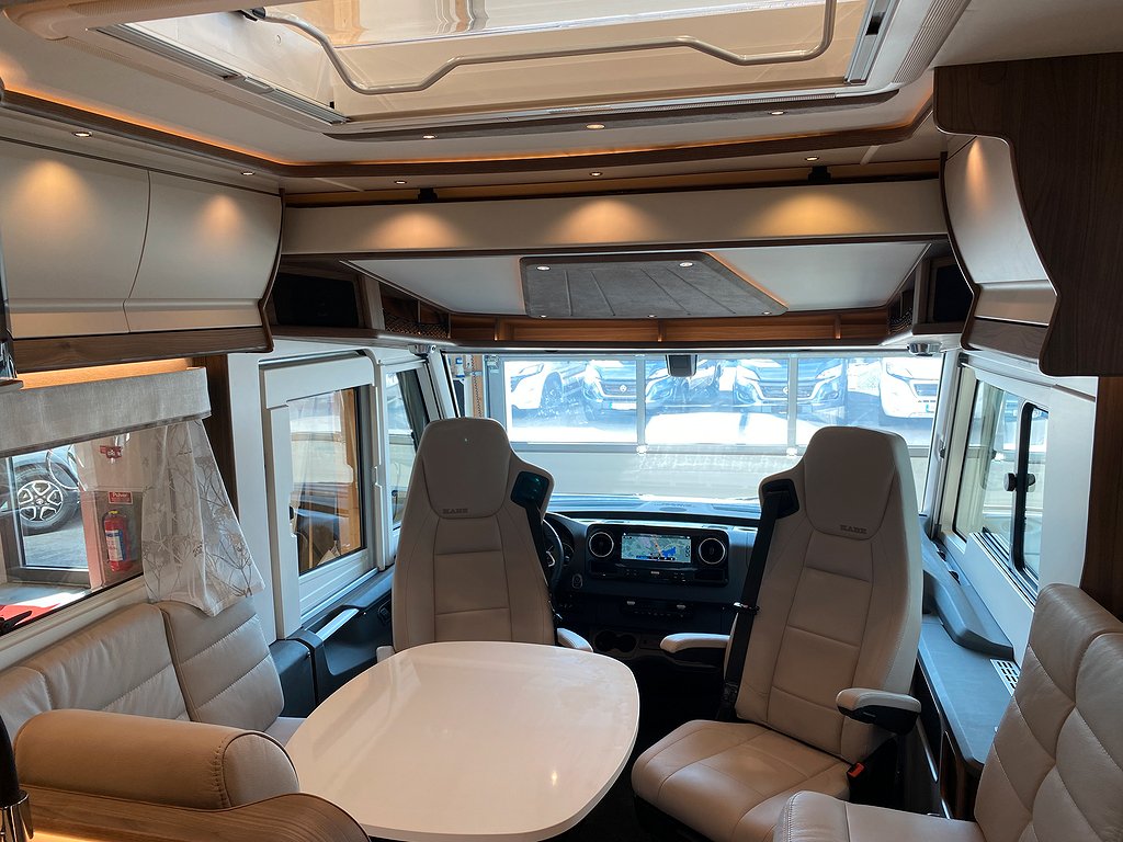 Kabe Imperial TravelMaster 810 LT / Cinderella / Badrum Bak - Kabe
