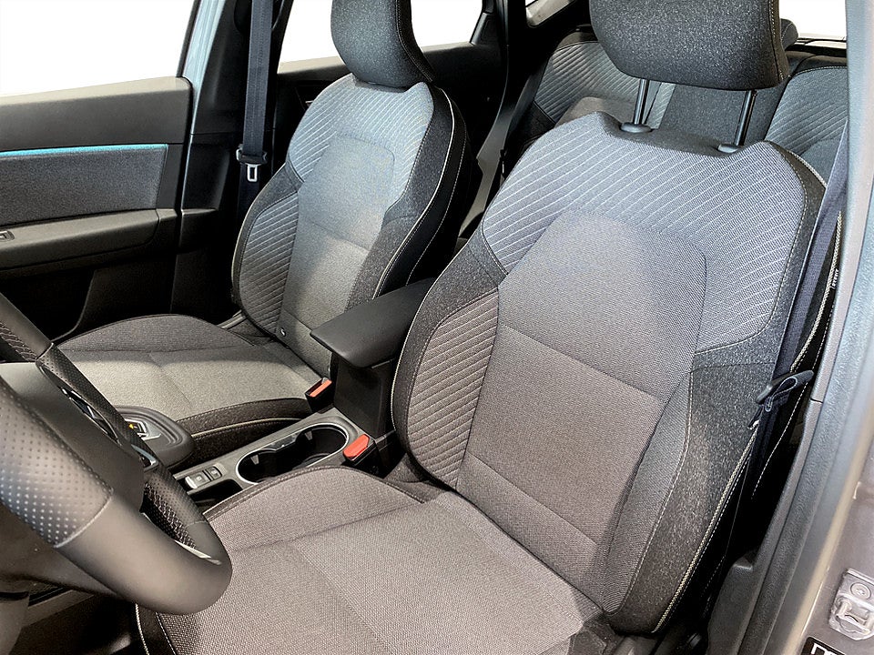 Bild på Mitsubishi ASX Intense MHEV 1.3 EDC 158hk Aut B-KAMERA CARPLAY