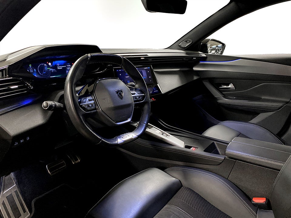 Bild på Peugeot 408 GT PHEV 225hk Aut B-KAMERA CARPLAY DRAG MASSAGE