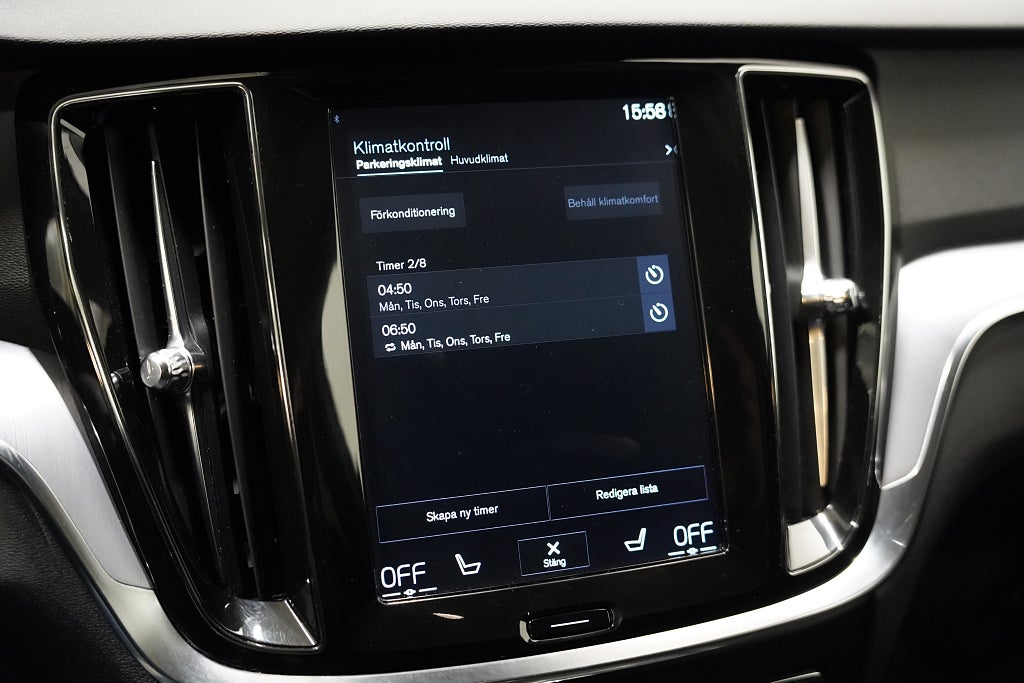 Volvo V60 Cross Country D4 AWD 190hk Momentum D-värm Drag VOC P-sens MOMS