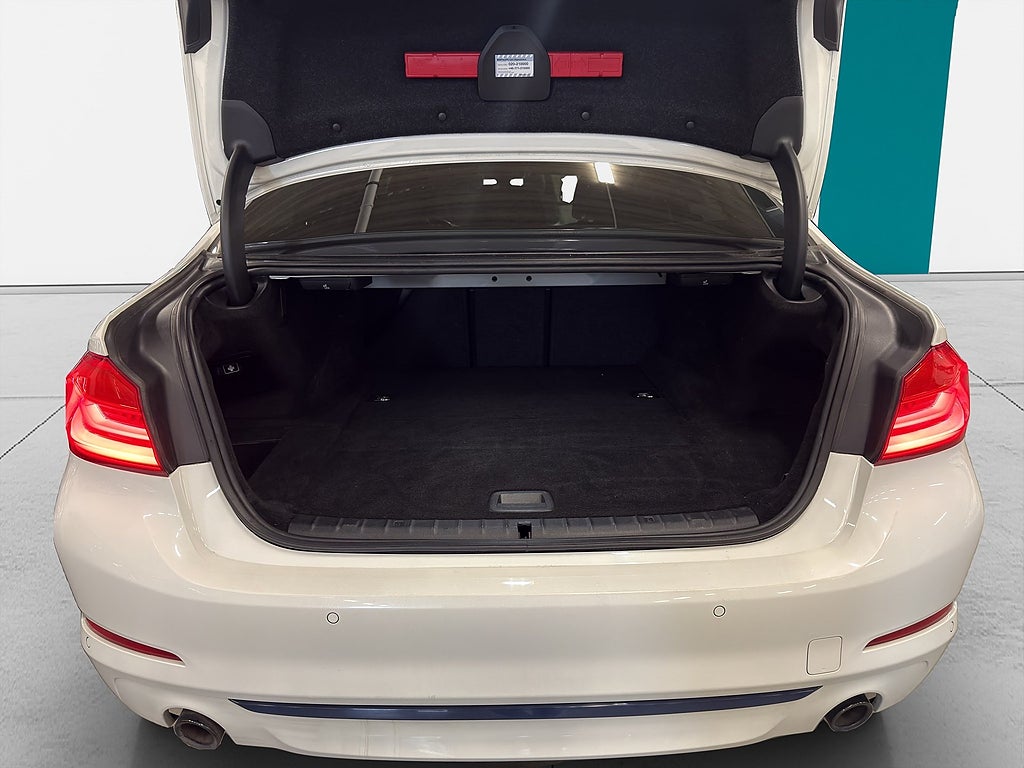 BMW 530e xDrive, Sportline, 2 brukare, Nyservad
