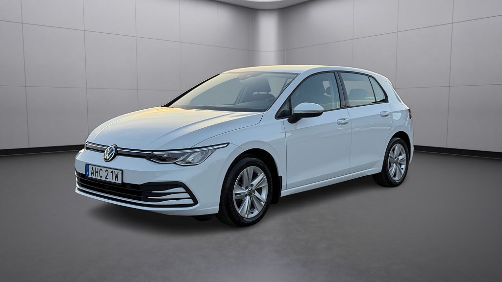 Volkswagen Golf 1.5 eTSI ACT Automat Base V-Hjul 1 Ägare