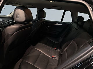 BMW 520d xDrive Touring Steptronic Drag Dvärm Kamera Skinn SoV – bild 13