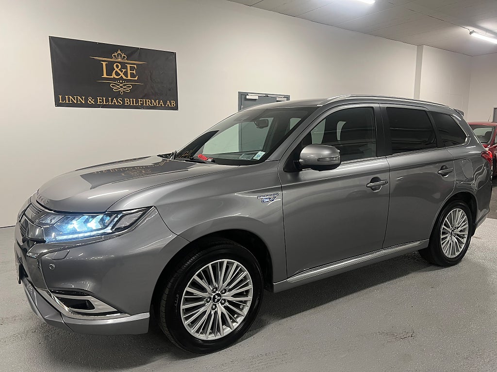 Mitsubishi Outlander PHEV CVT Business PLUG-IN HYBRID 1ÅRSGARANTI/360Kamera/Drag/Skin