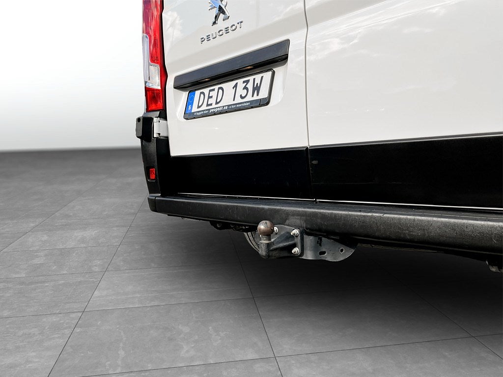 Bild på Peugeot Boxer Van 335 PRO+ 2.2 BHDi 140hk Aut L3H2 - B-KAMERA, DRAG