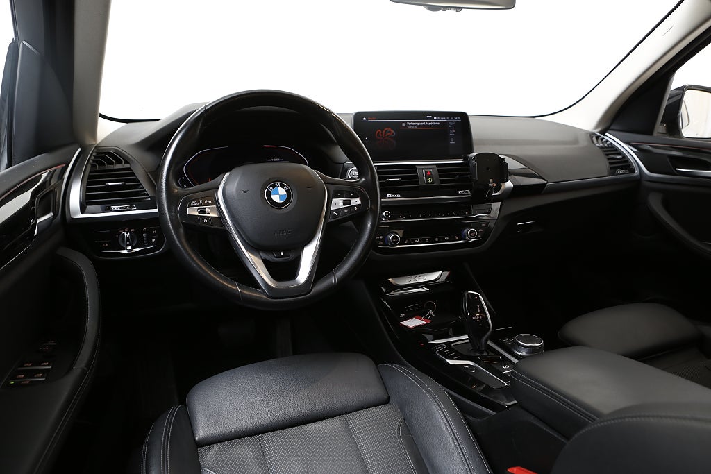 BMW X3 xDrive20d 190hk xLine Aut Navi Värmare Dragkrok