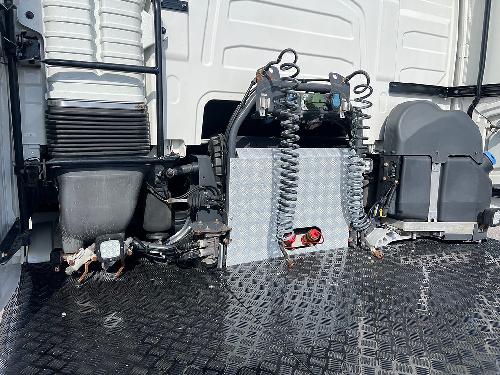 Volvo FH13 500 6x2 Dragbil med Hydraulik, Klädd hytt mm