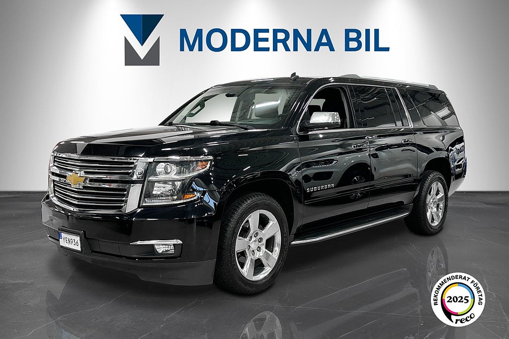 Chevrolet Suburban 5.3 V8 360hk 4WD 7-sits Drag Bose Pano Nyserv Sv-Såld