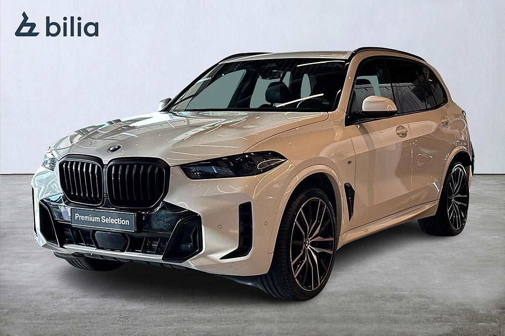 BMW X5 xDrive 30d M Sport PRO | Värmare | Drag | 22" 