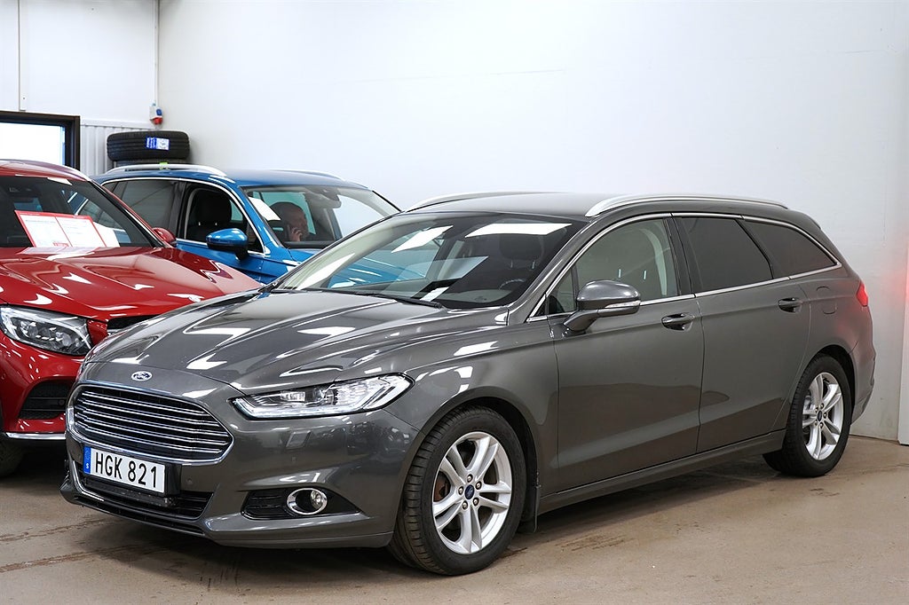 Ford Mondeo 2.0TDCi 180HK TITANIUM VÄRMARE KAMREM BYTT