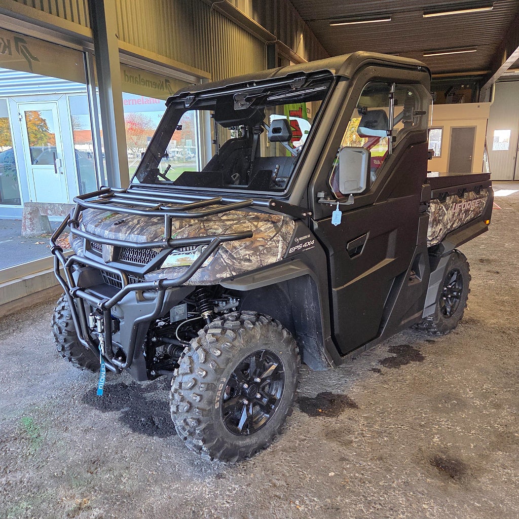 CFMOTO UFORCE 1000 med helhytt Kamouflage