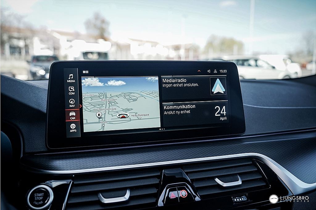 BMW 520 d xDrive Innovation M-Sport 190hk / HUD / PANO / 360