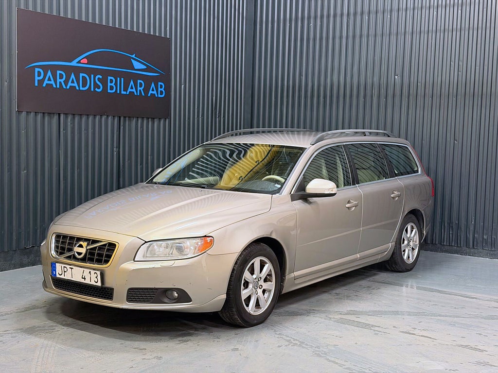 Volvo V70 1.6D DRIVe Momentum ny servad