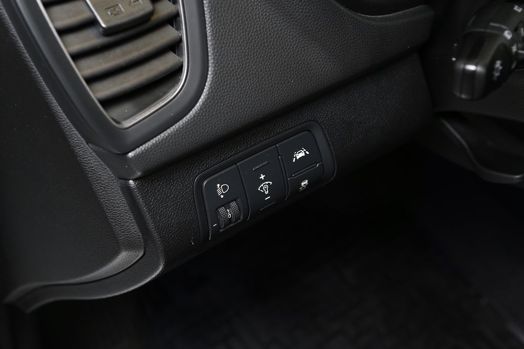 Hyundai i20 1,4 Premium 101hk 5D Panorama Kamera