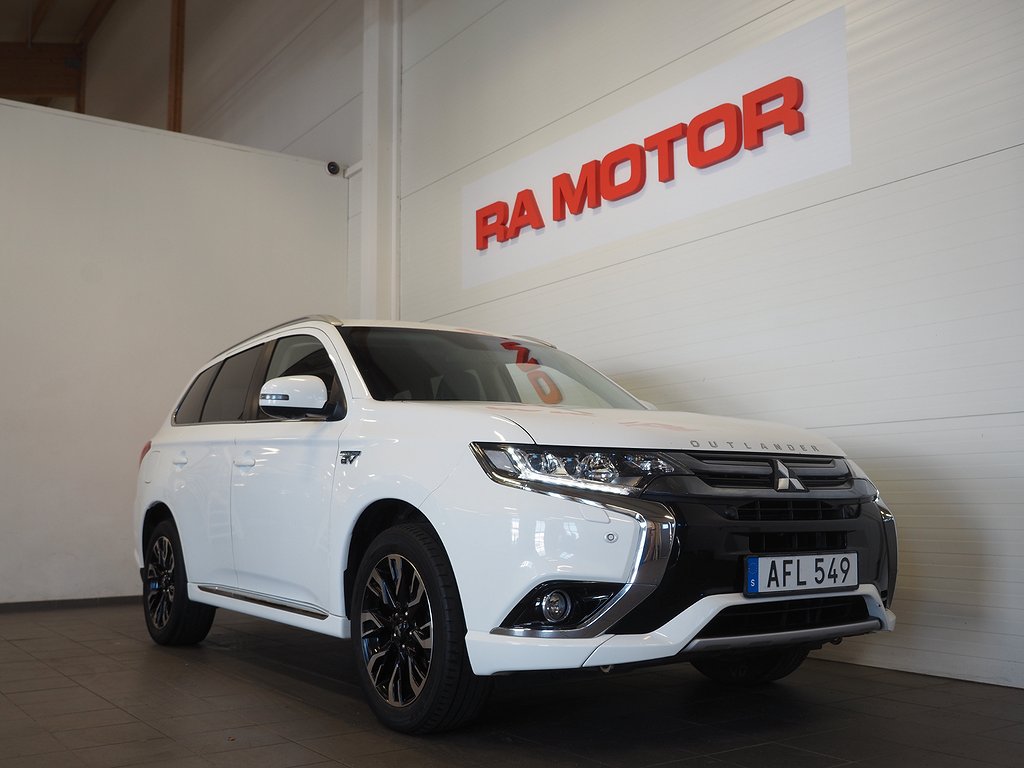 Mitsubishi Outlander PHEV CVT Business | 360° | Drag | Navi 2016