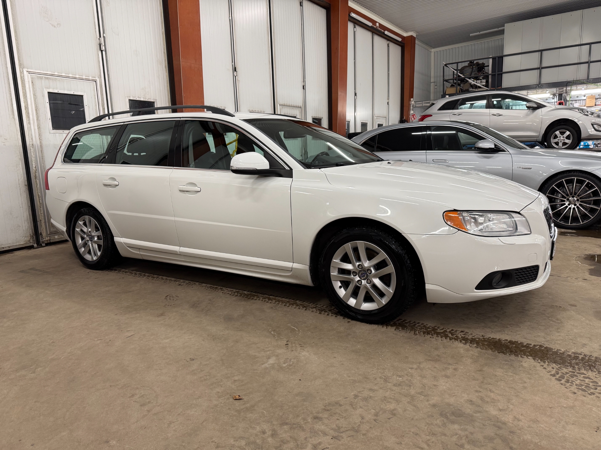 Volvo V70 D2 Momentum Dragkrok 2013, bild 5/40