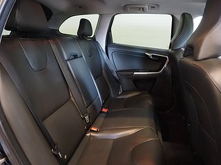 SUV Volvo XC60 13 av 23