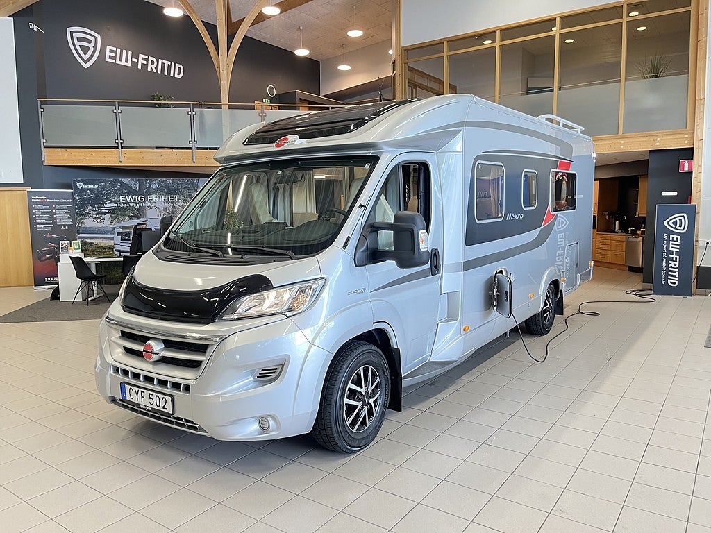 Bürstner NEXXO 720 (Solcell+AC+TRUMA+4 000kg+Ugn+Långbäddar)