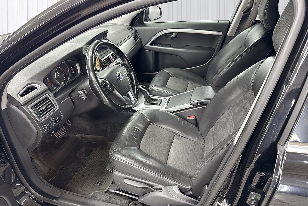 Volvo V70 2015