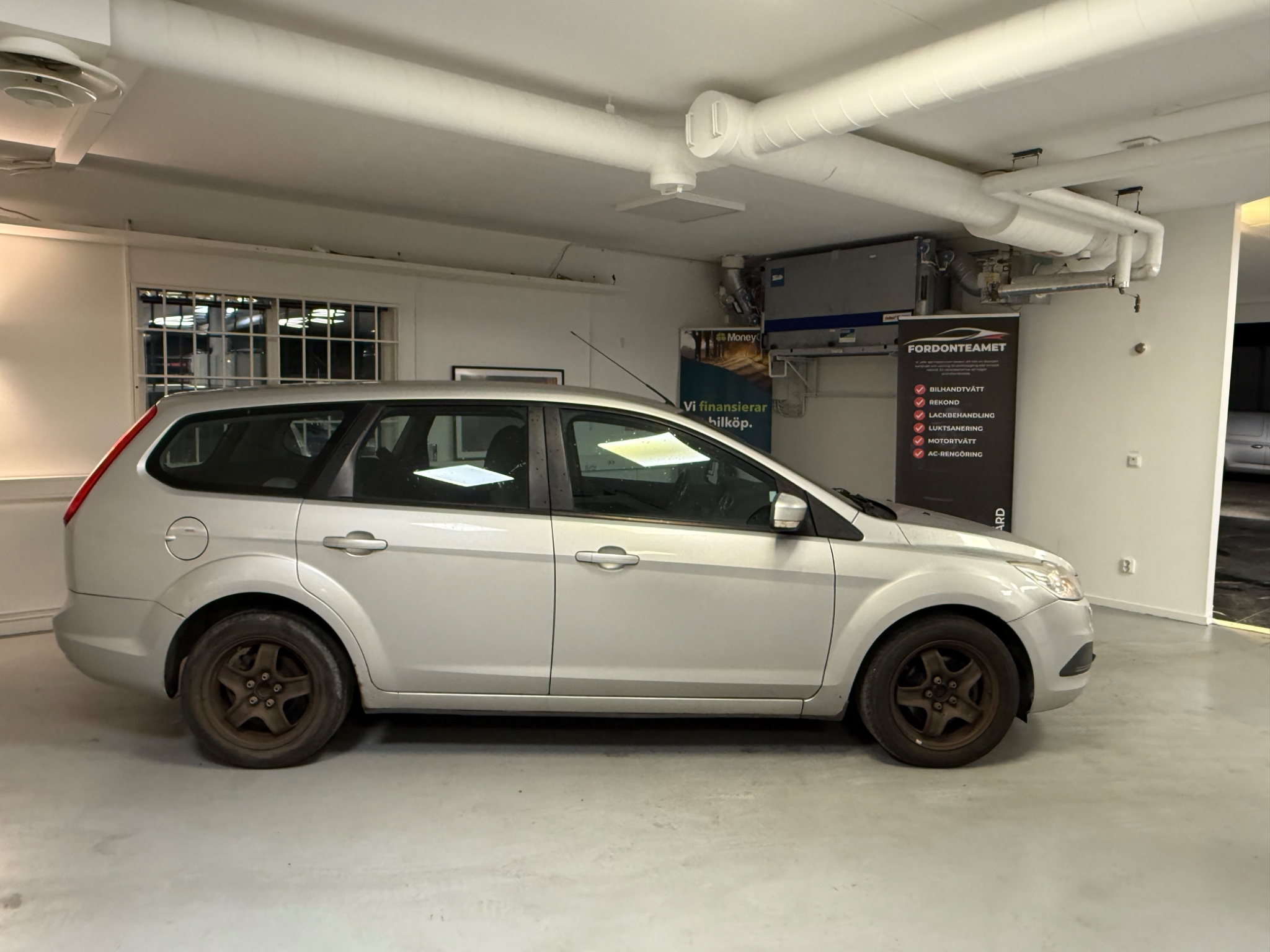 Ford Focus Kombi 1.6 TDCi 2008, bild 4/44