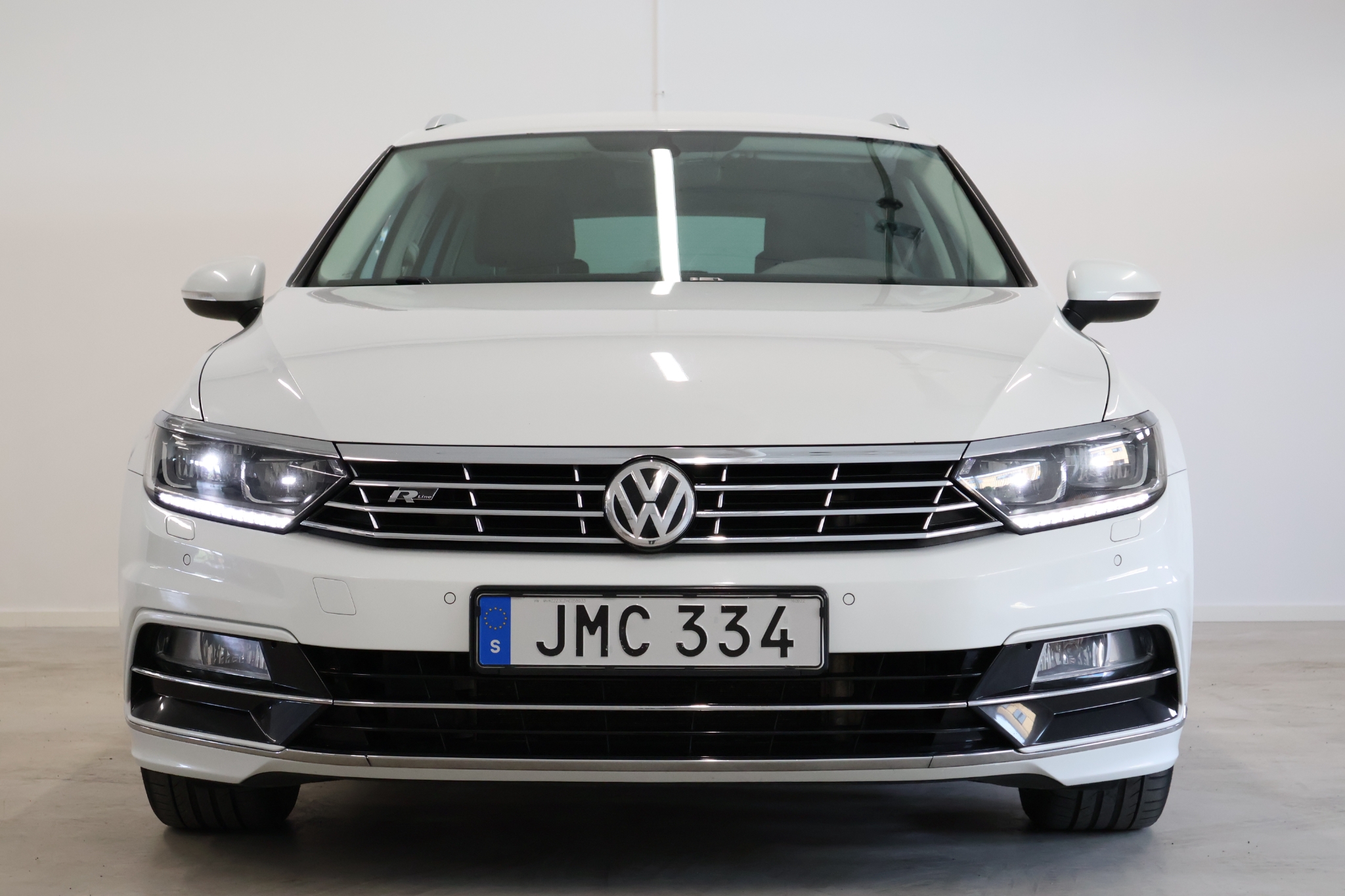 Volkswagen Passat 2017, kuva 2/10