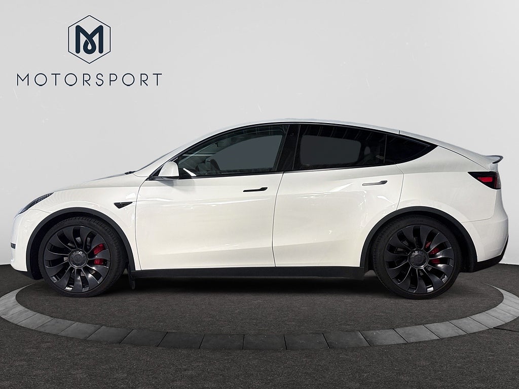 Tesla Model Y Performance 534 hk Adaptiv Farth 21" Panorama Helskinn bild 3