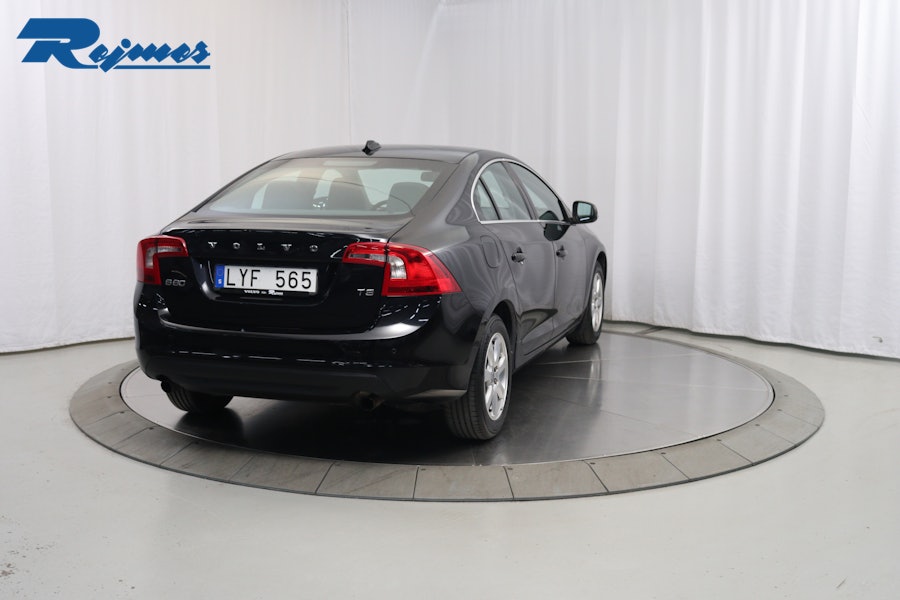 Volvo S60 T3 S/S Momentum 2012, kuva 4/47