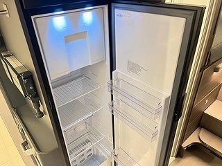 Husbil-halvintegrerad Adria MATRIX SUPREME 670 DL 19 av 28