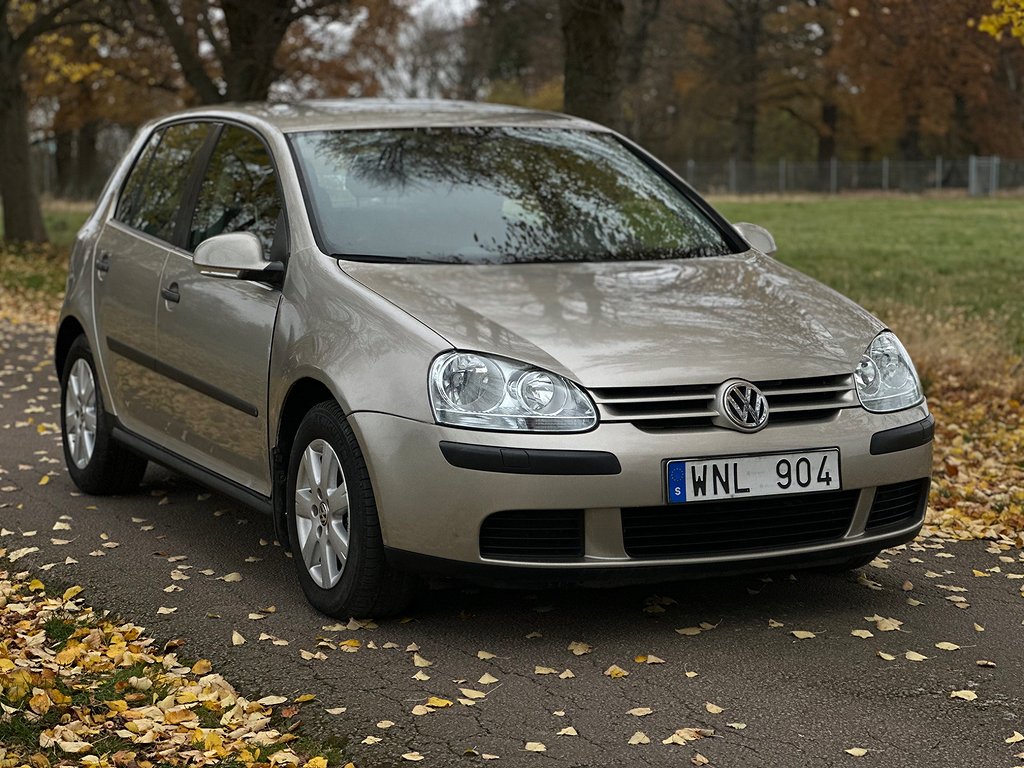 Volkswagen Golf 1.6 Euro 5, Svensksåld, Går mycket bra. 