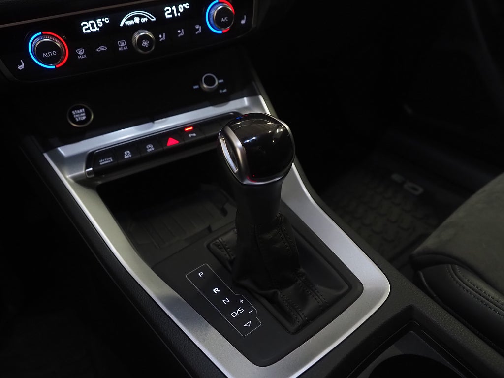 Audi Q3 35 TFSI 150hk MHEV Proline Adv |Drag|Värmare|Kamera| 2022
