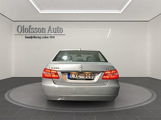 Sedan Mercedes-Benz E 5 av 13