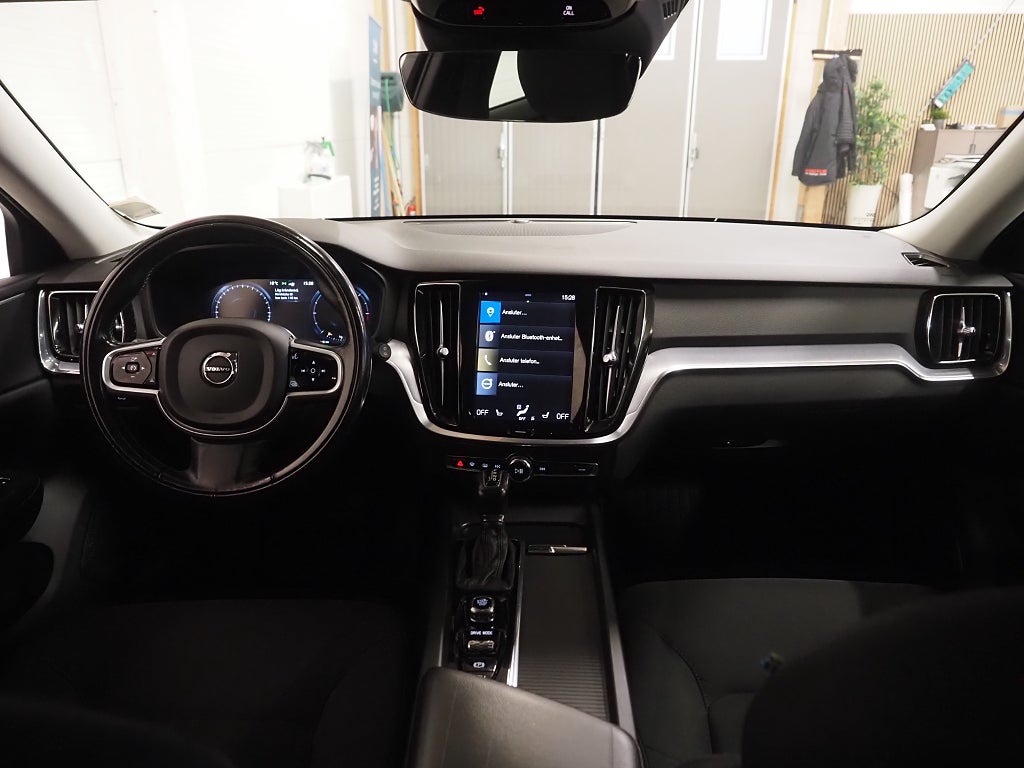 Volvo V60 Cross Country D4 190hk AWD Momentum Aut | Kamera | 2020