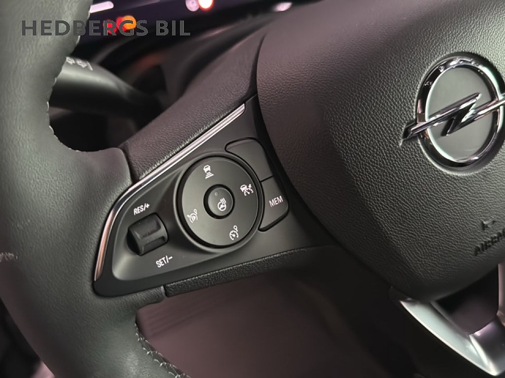 Opel Mokka-e Ultimate 156 GS  AUT thumbnail