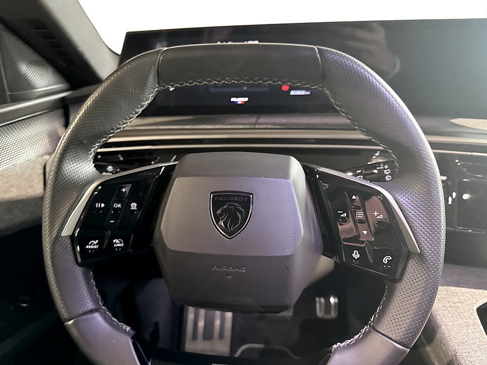 Bild på Peugeot 5008 GT Hybrid 145hk Aut 7-SITS B-KAMERA CARPLAY
