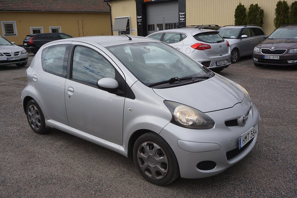 Toyota Aygo 5-dörrar 1.0 VVT-i Nybes