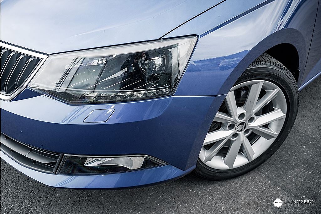 Skoda Fabia 1.2 TSI DSG 110hk / PDC / Lågmilad