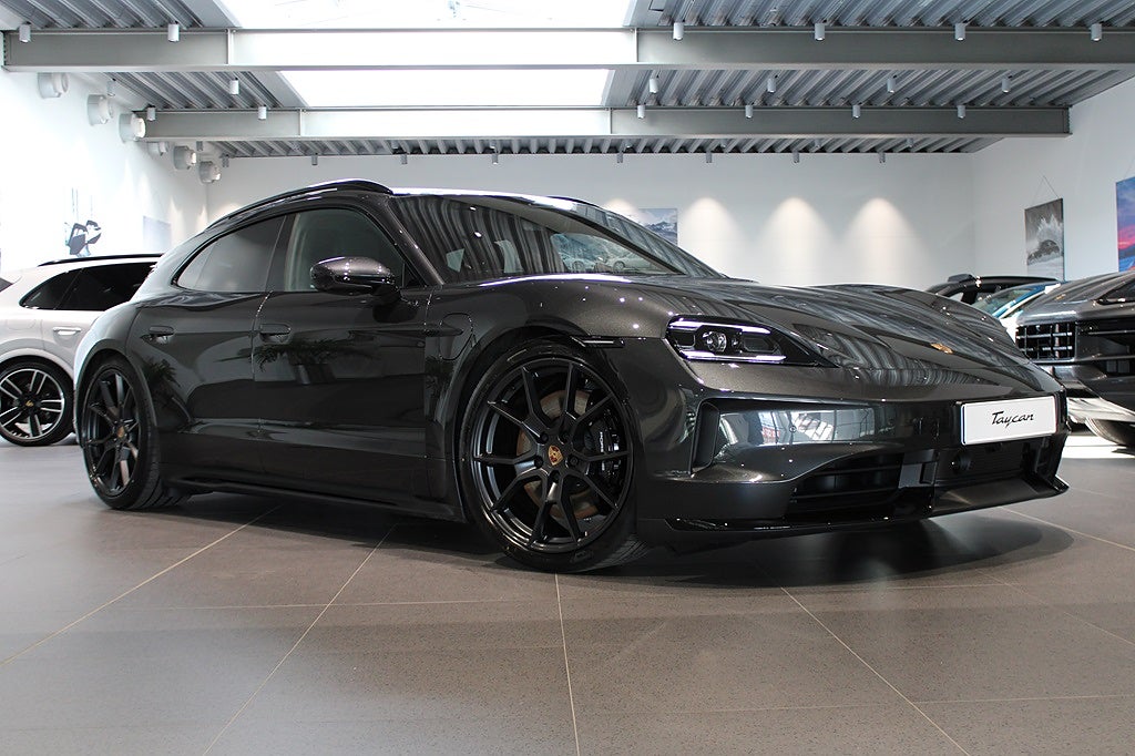 Porsche Taycan GTS SPORT TURISMO