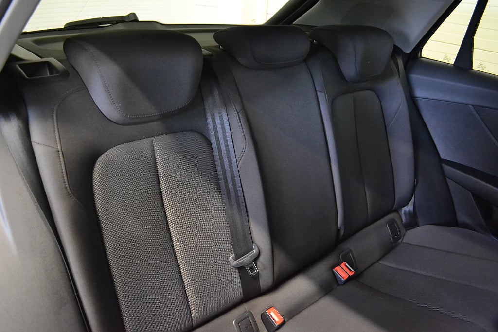 Audi Q2 30 TFSI 116hk Proline Dragkrok Parkeringsvärmare P-Sen 2020