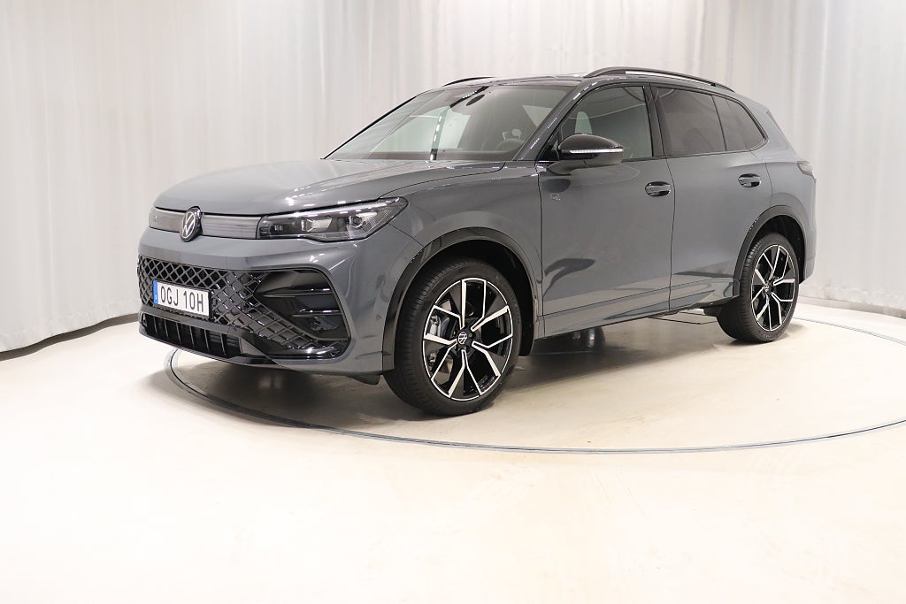 Volkswagen Tiguan R-Line TDI 1936Hk Aut Black Style Drag Panorama