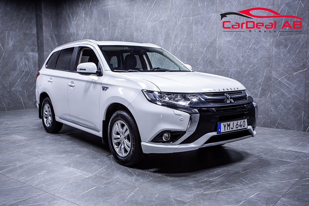 Mitsubishi Outlander PHEV CVT 4WD Fleet Edition Rattvärme Drag