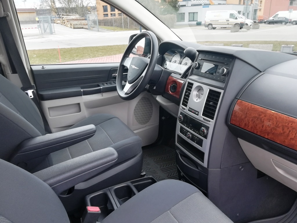 Chrysler Grand Voyager 2009, bild 7/25