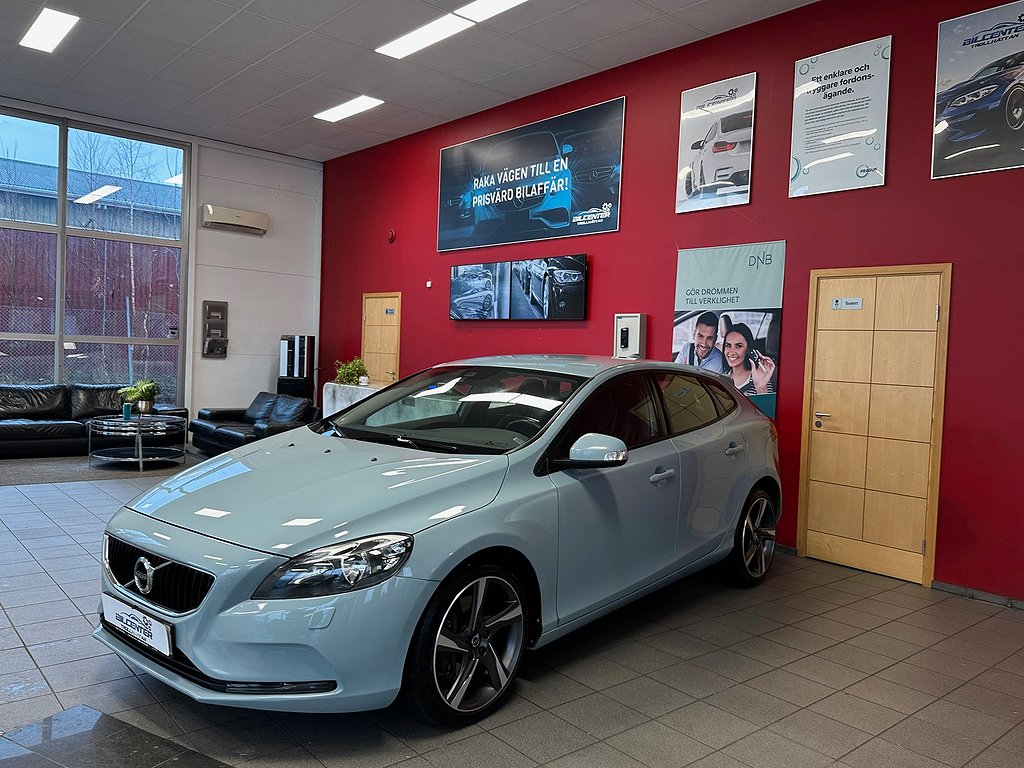 Volvo V40 T3 Kinetic PDC VOC Nybes 152hk 1233kr/MÅN*