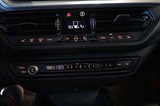 Halvkombi BMW 118I 24 av 30