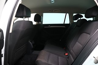 Kombi Volkswagen Passat 21 av 24