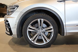SUV Volkswagen Tiguan 7 av 34