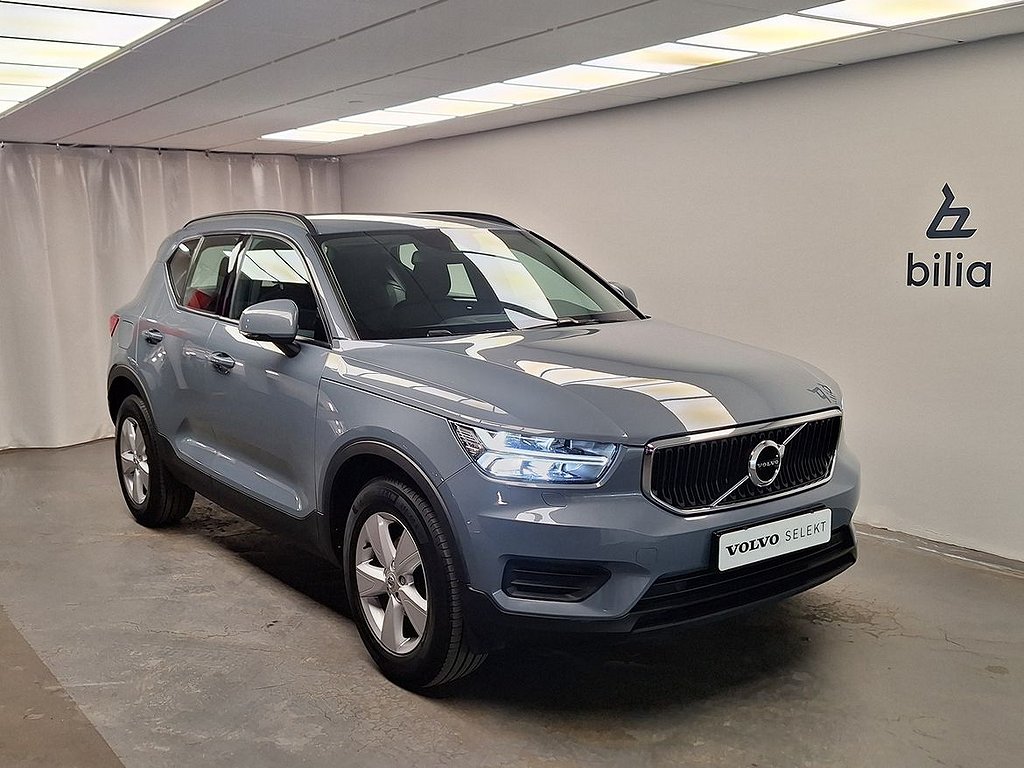 Volvo XC40 T2 FWD Momentum Core