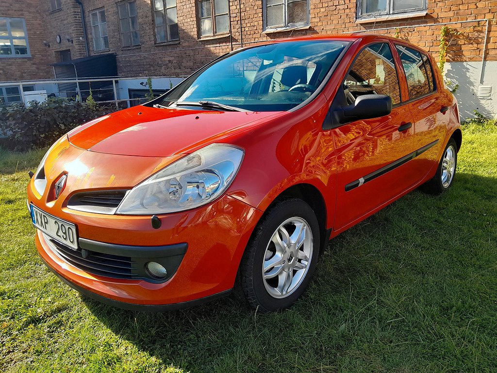 Renault Clio 5-dörrars Halvkombi 1.2 Euro 4